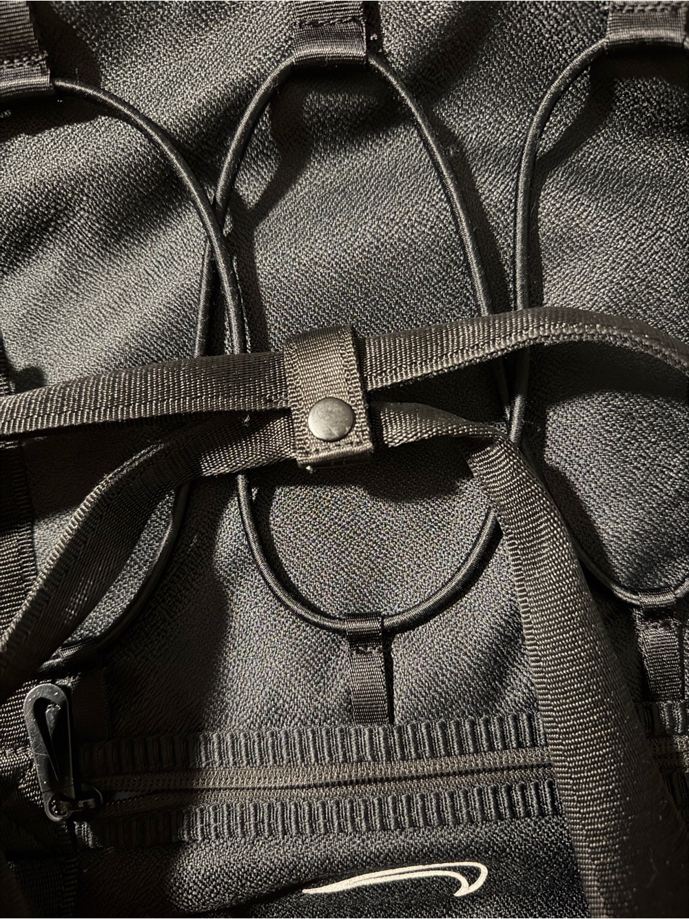 Nike One - Women's Training Tote Bag (18L) - Picture 6 of 8